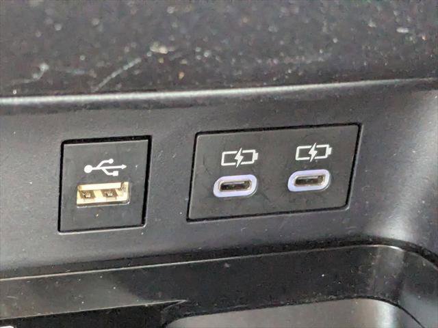Certified 2025 Toyota Camry SE FWD image 21