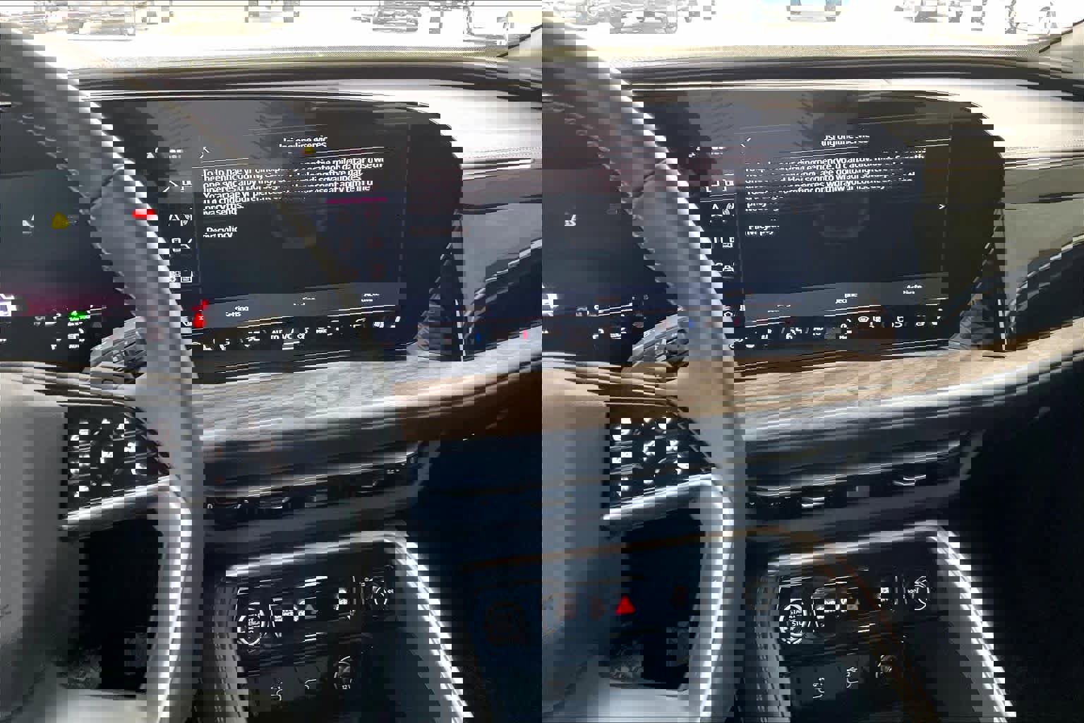 Used 2025 Audi Q5 Premium Plus w/ Premium Plus image 7