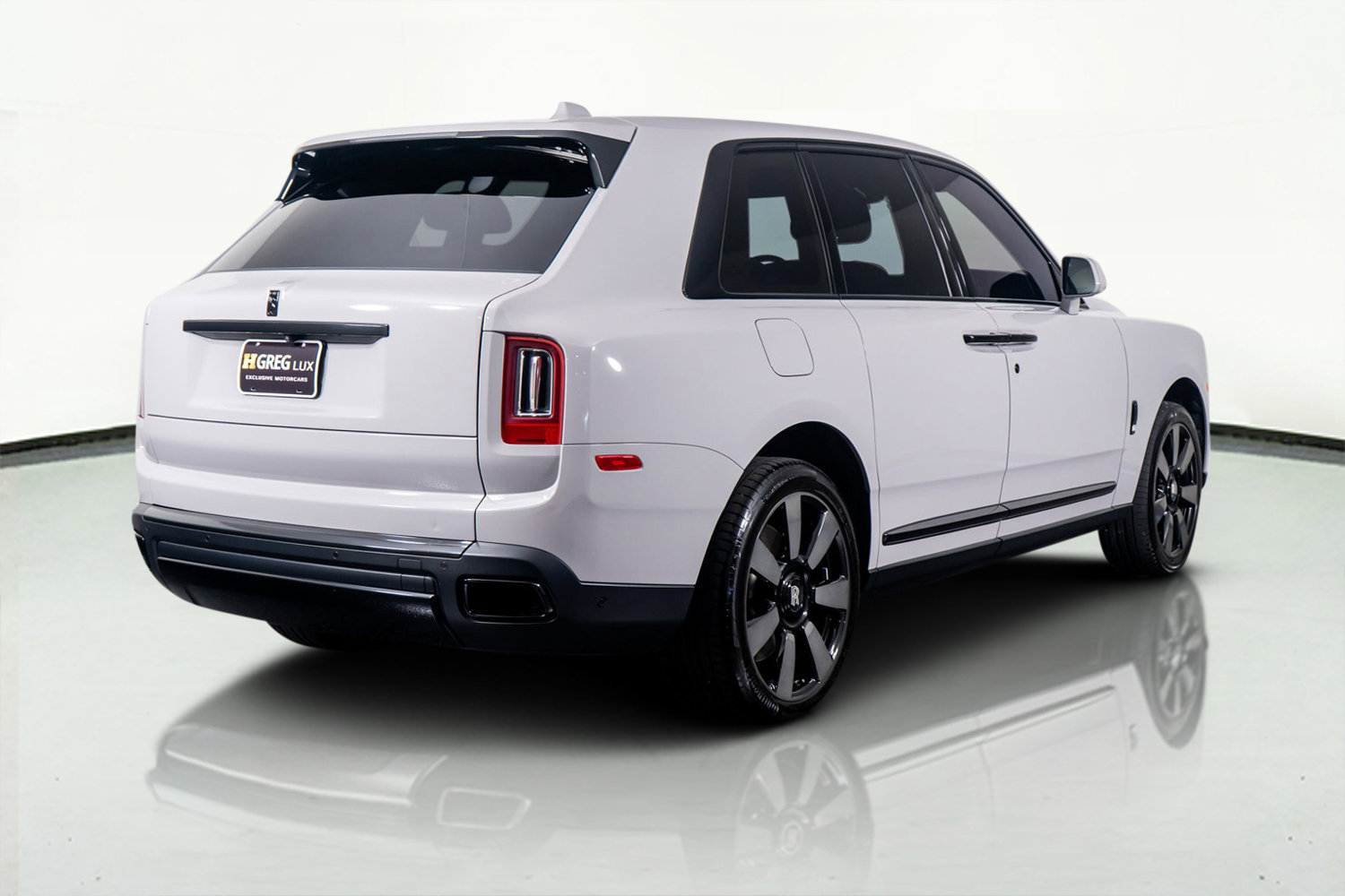 Used 2023 Rolls-Royce Cullinan image 10