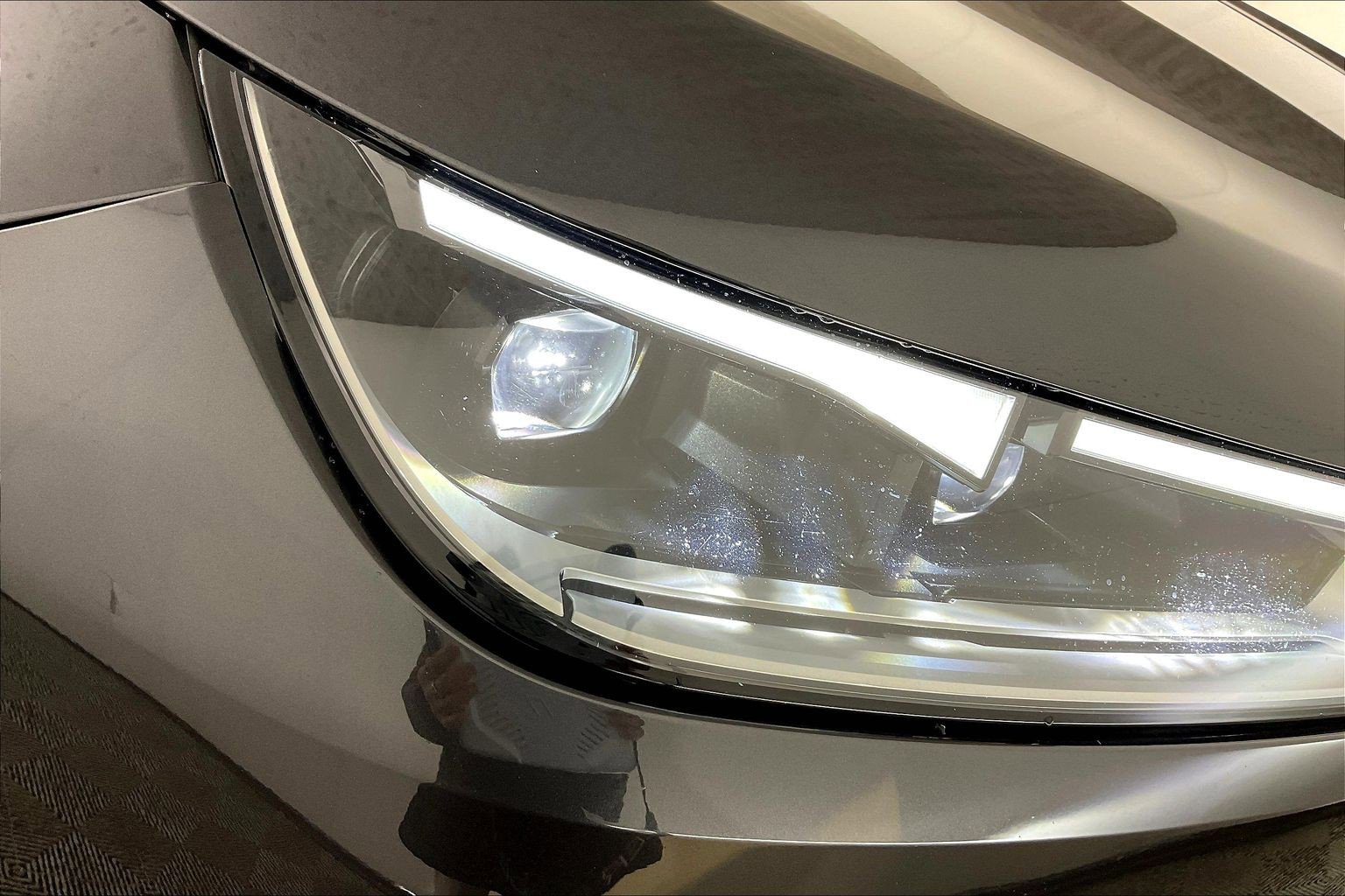 Certified 2022 BMW iX xDrive50 w/ Premium Package AWD/4WD image 30
