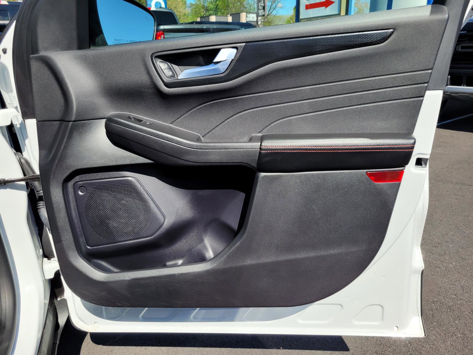 Used 2022 Ford Escape SEL w/ SEL Stealth AWD Package image 22
