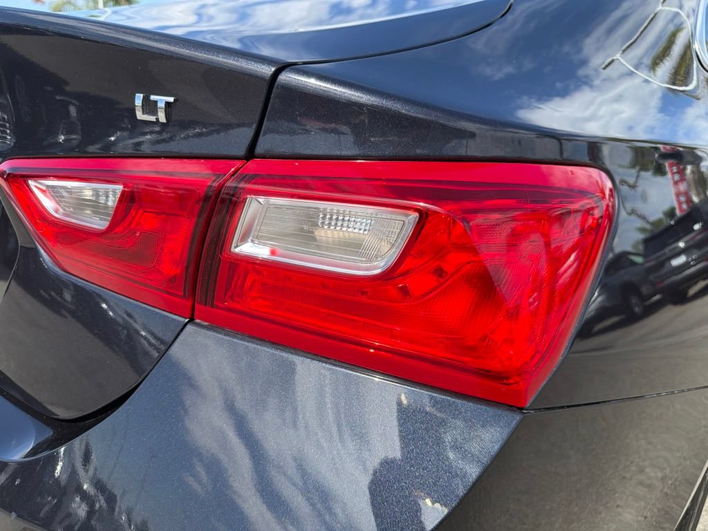 Used 2023 Chevrolet Malibu LT FWD image 5