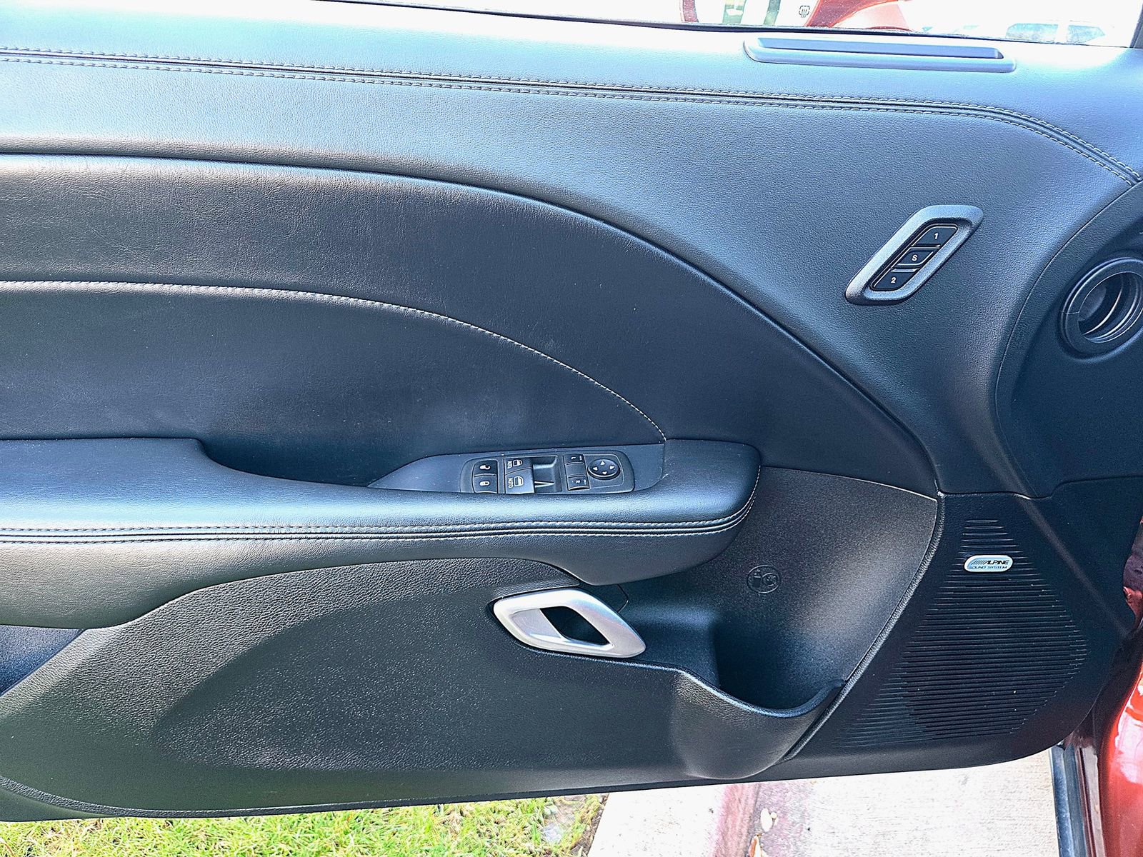 Used 2022 Dodge Challenger SXT w/ Plus Package image 28