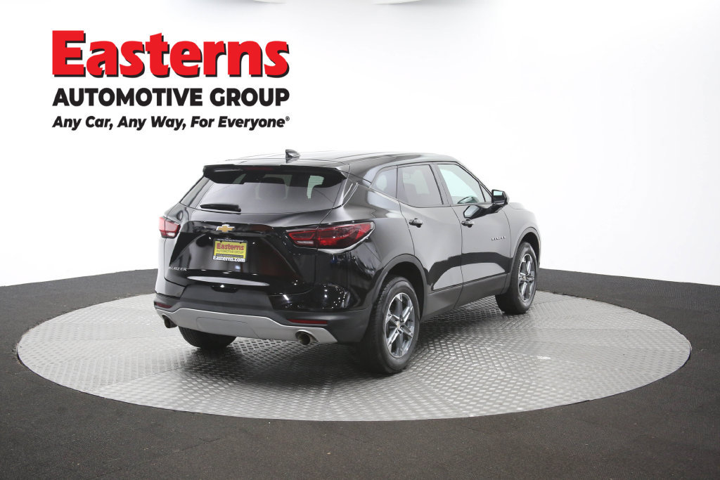 Used 2025 Chevrolet Blazer LT FWD image 43