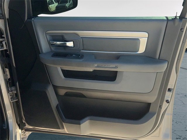 Used 2019 RAM 1500 Classic Warlock w/ Electronics Group image 9