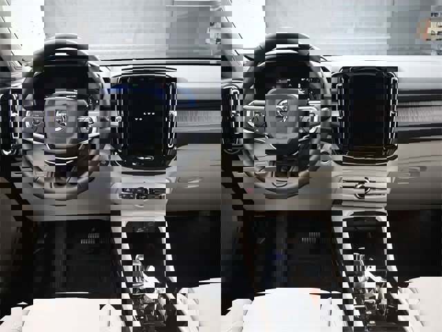 New 2025 Volvo XC40 B5 Plus w/ Protection Package Premier image 9