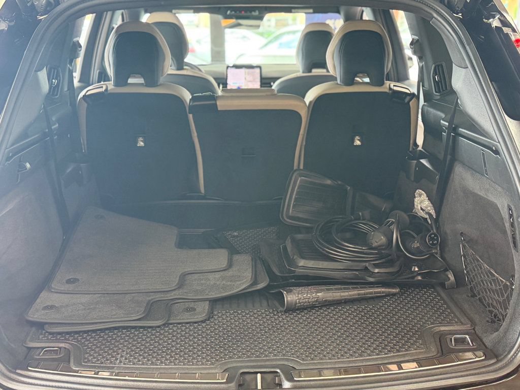 Used 2025 Volvo EX90 Plus AWD/4WD image 21