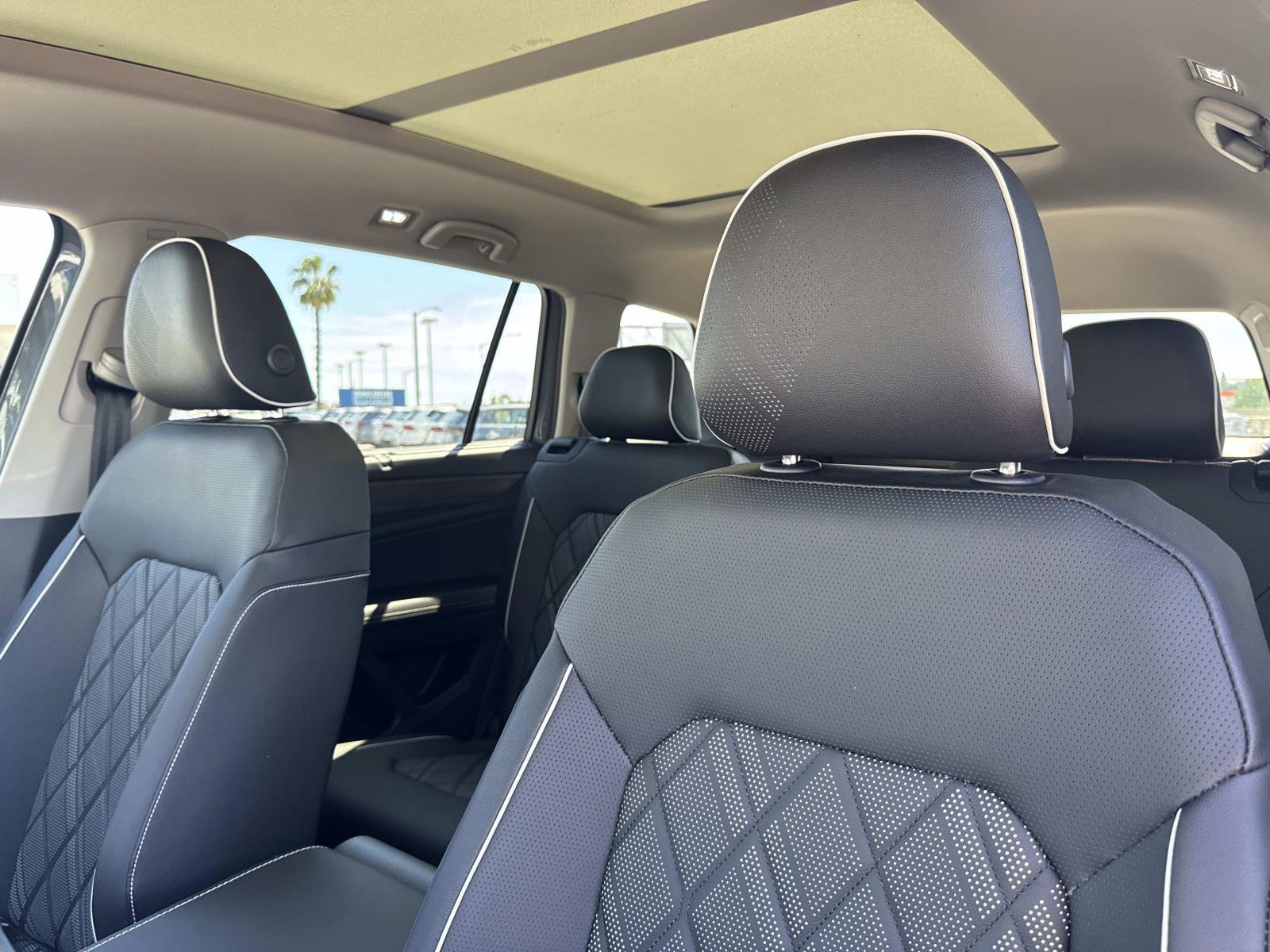 New 2026 Volkswagen Atlas SEL Premium R-Line image 23