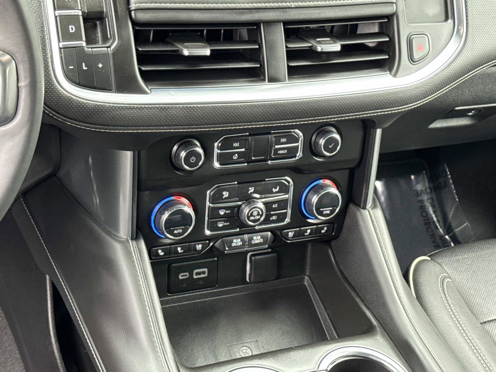 Certified 2023 Chevrolet Suburban Premier image 4