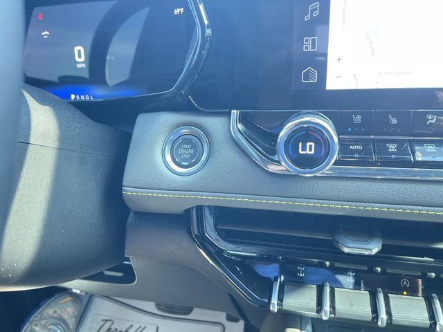 Certified 2026 Chevrolet Colorado ZR2 w/ Technology Package AWD/4WD image 17