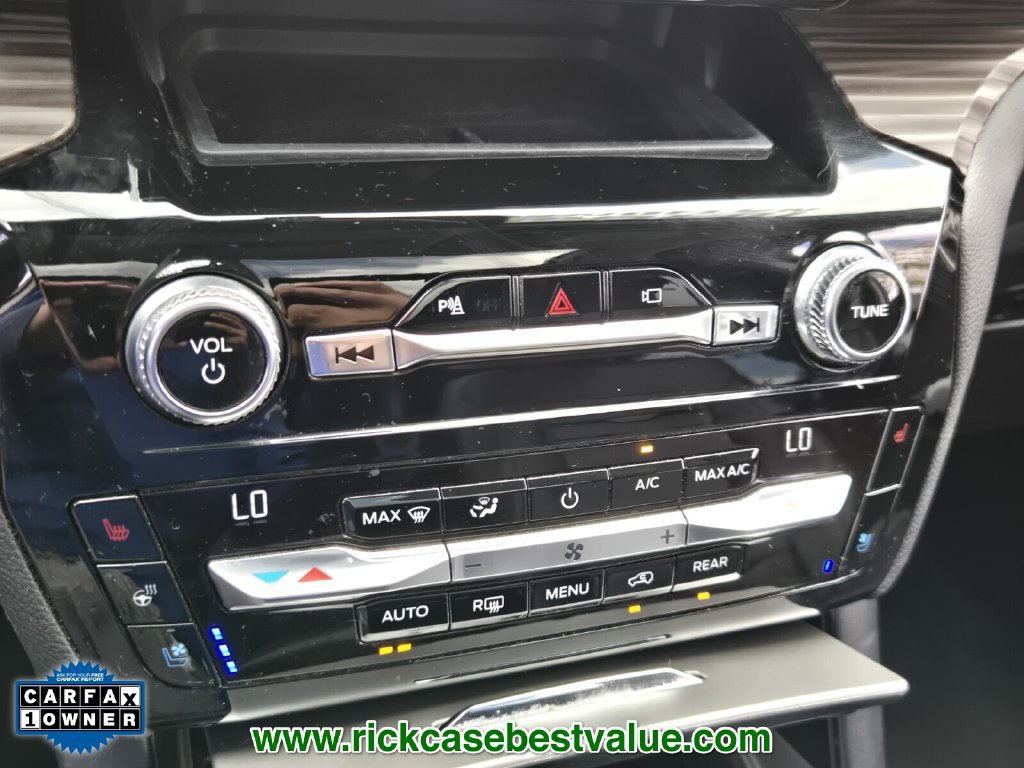 Used 2021 Ford Explorer Limited w/ Equipment Group 301A RWD image 25