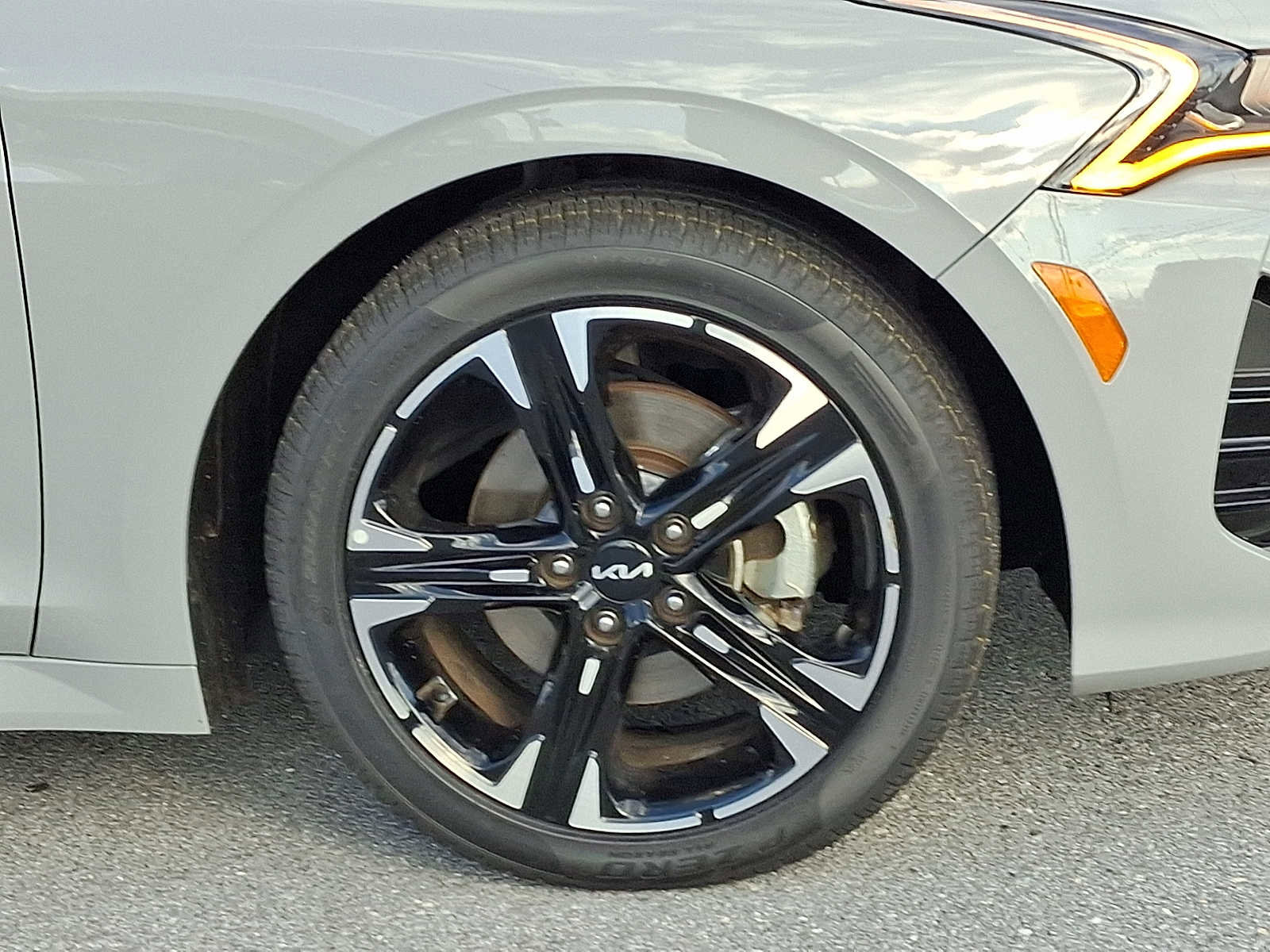 Used 2024 Kia K5 GT-Line w/ GT-Line Premium Package image 8