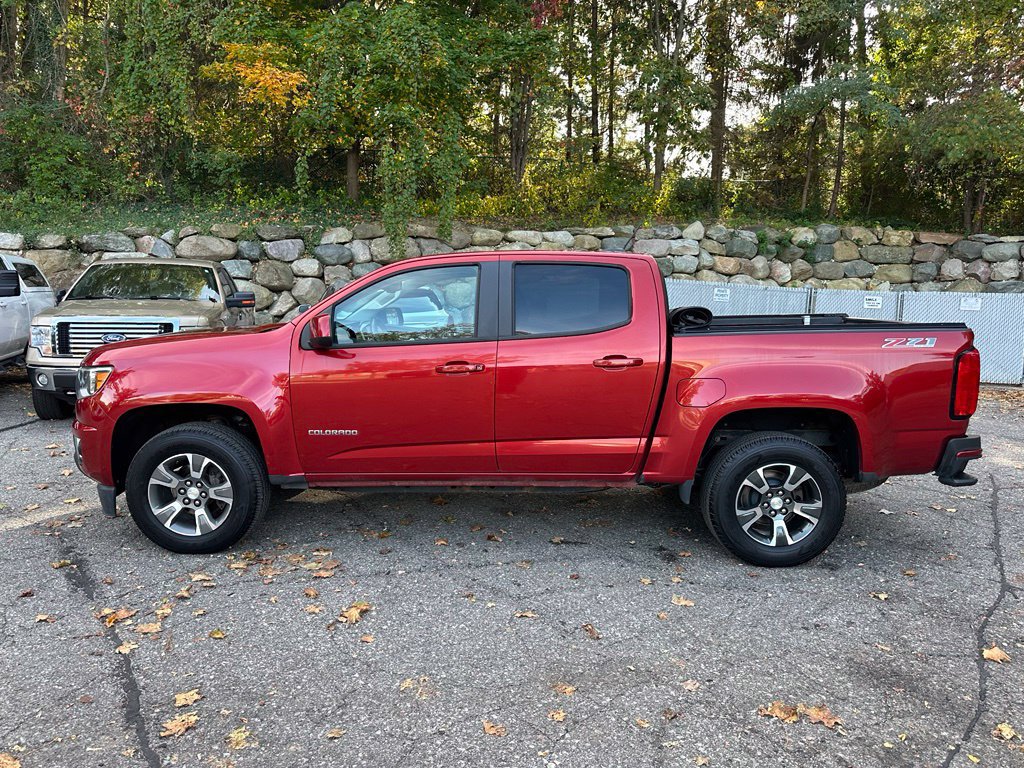 Used 2016 Chevrolet Colorado Z71 AWD/4WD image 2