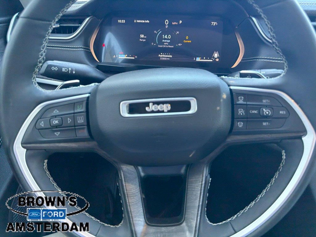 Used 2023 Jeep Grand Cherokee L Limited AWD/4WD image 10