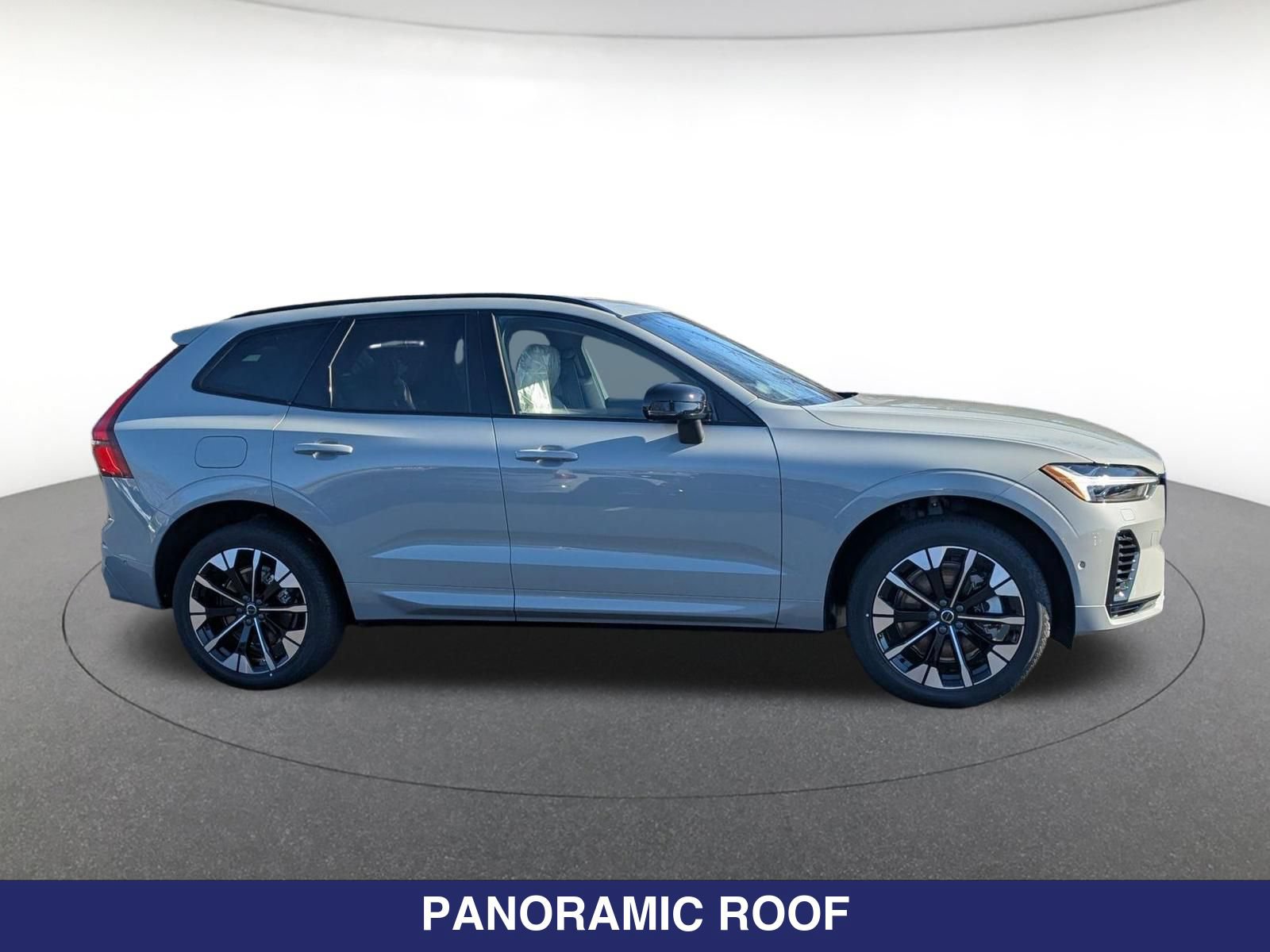 New 2026 Volvo XC60 T8 Plus w/ Protection Package Premier AWD/4WD image 3