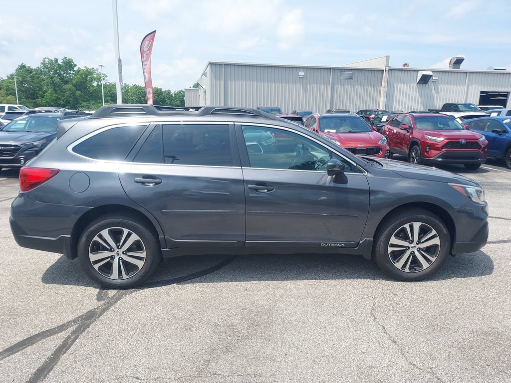 Used 2018 Subaru Outback 2.5i Limited AWD/4WD image 8