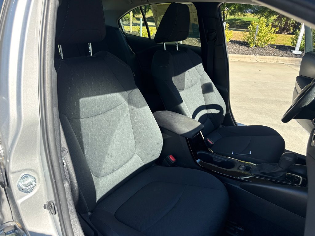 Used 2022 Toyota Corolla LE w/ LE Convenience Package FWD image 35