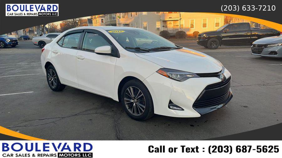 Used 2017 Toyota Corolla LE w/ LE Premium Package w/Moonroof image 3