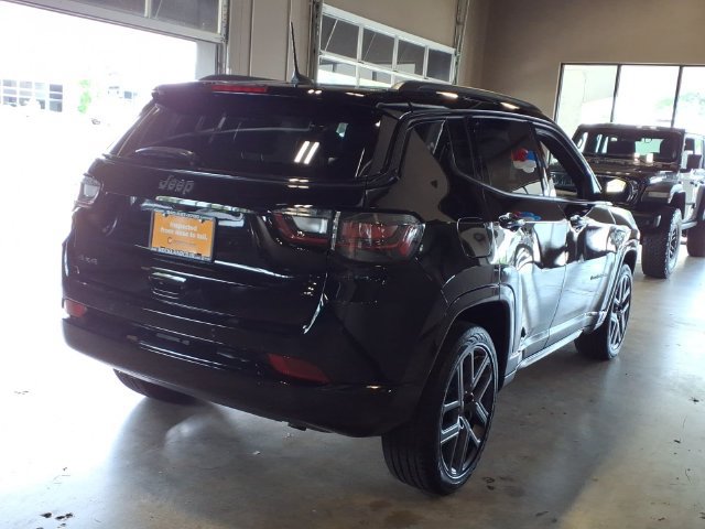 Certified 2024 Jeep Compass Limited w/ High Altitude Package AWD/4WD image 6
