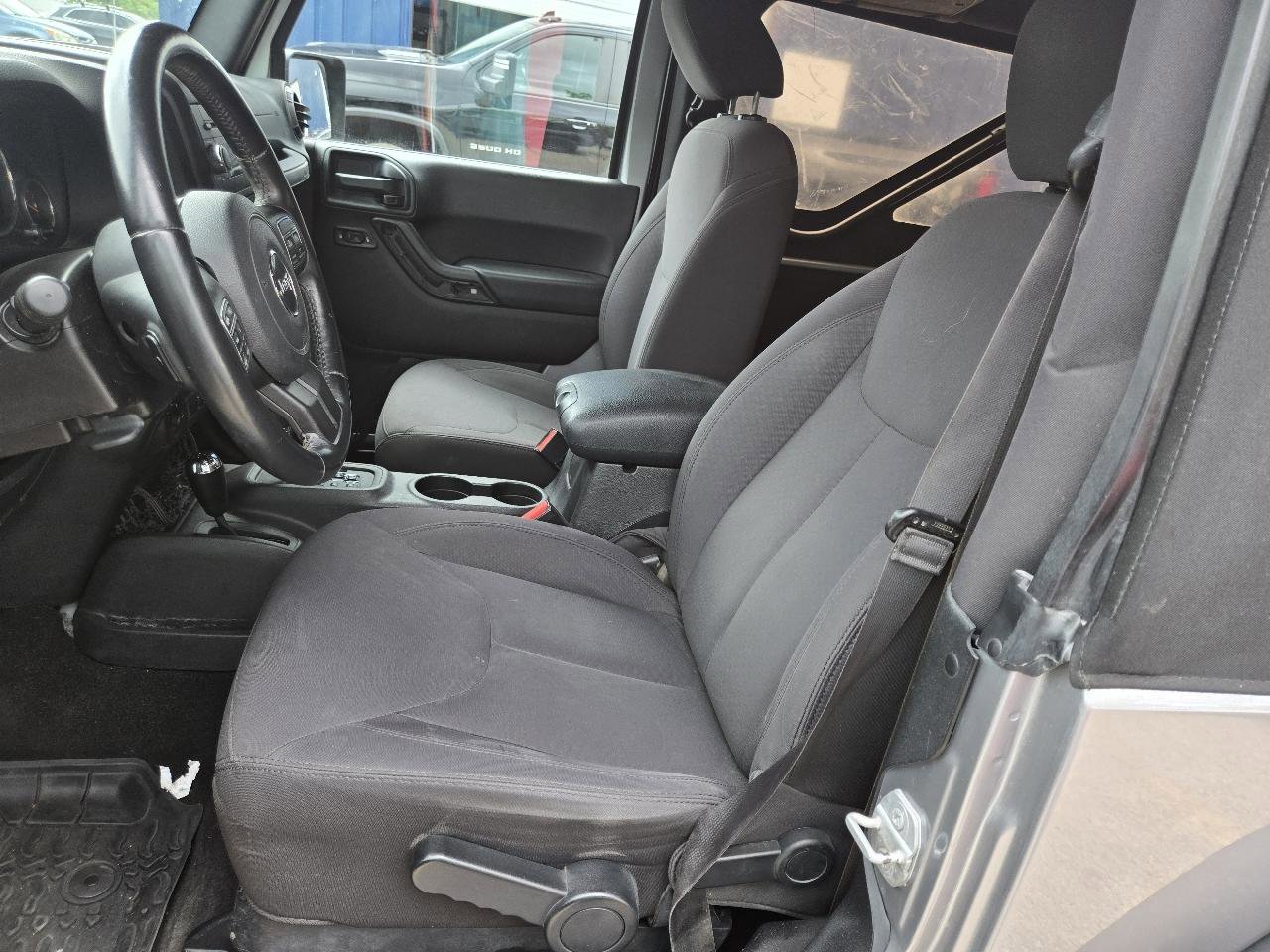 Used 2016 Jeep Wrangler Sport image 8