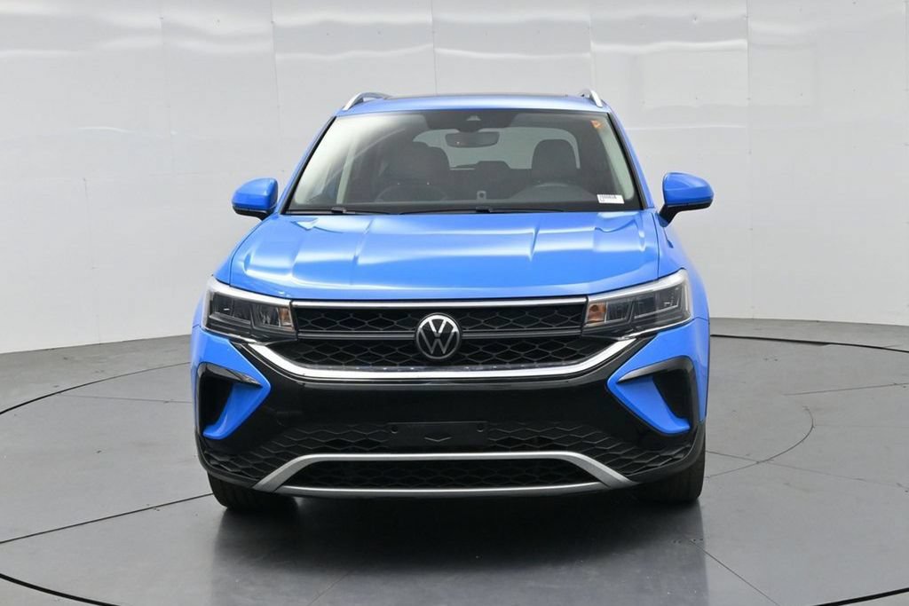 Used 2023 Volkswagen Taos SE w/ Panoramic Sunroof Package FWD image 28