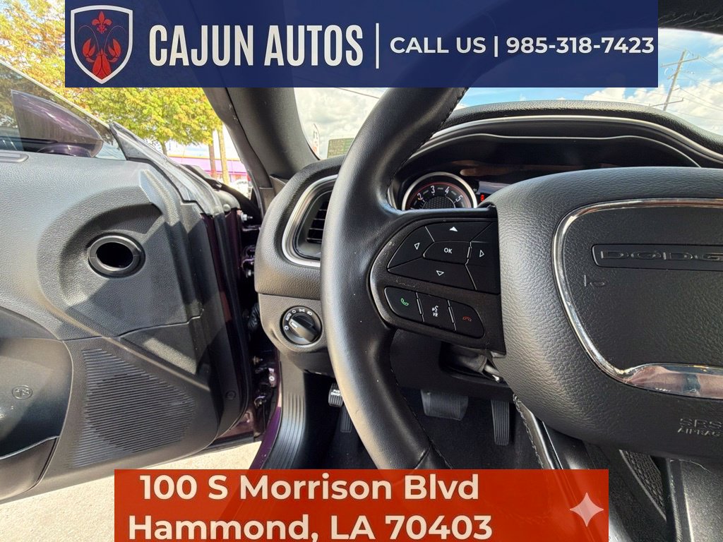 Used 2020 Dodge Challenger SXT RWD image 40