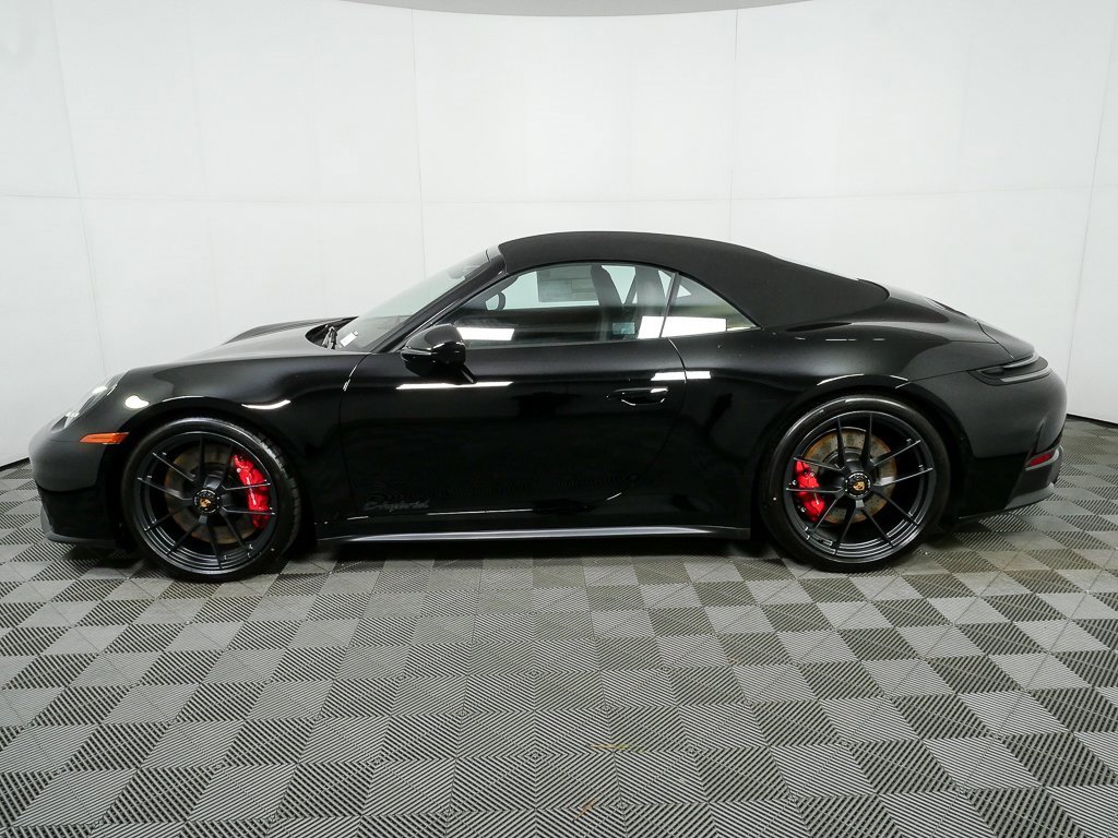 New 2026 Porsche 911 Carrera GTS image 2
