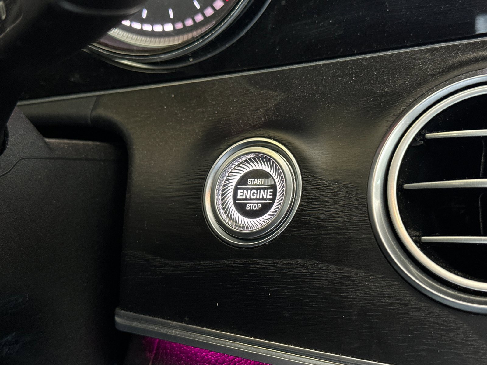 Used 2020 Mercedes-Benz E 350 Sedan image 21