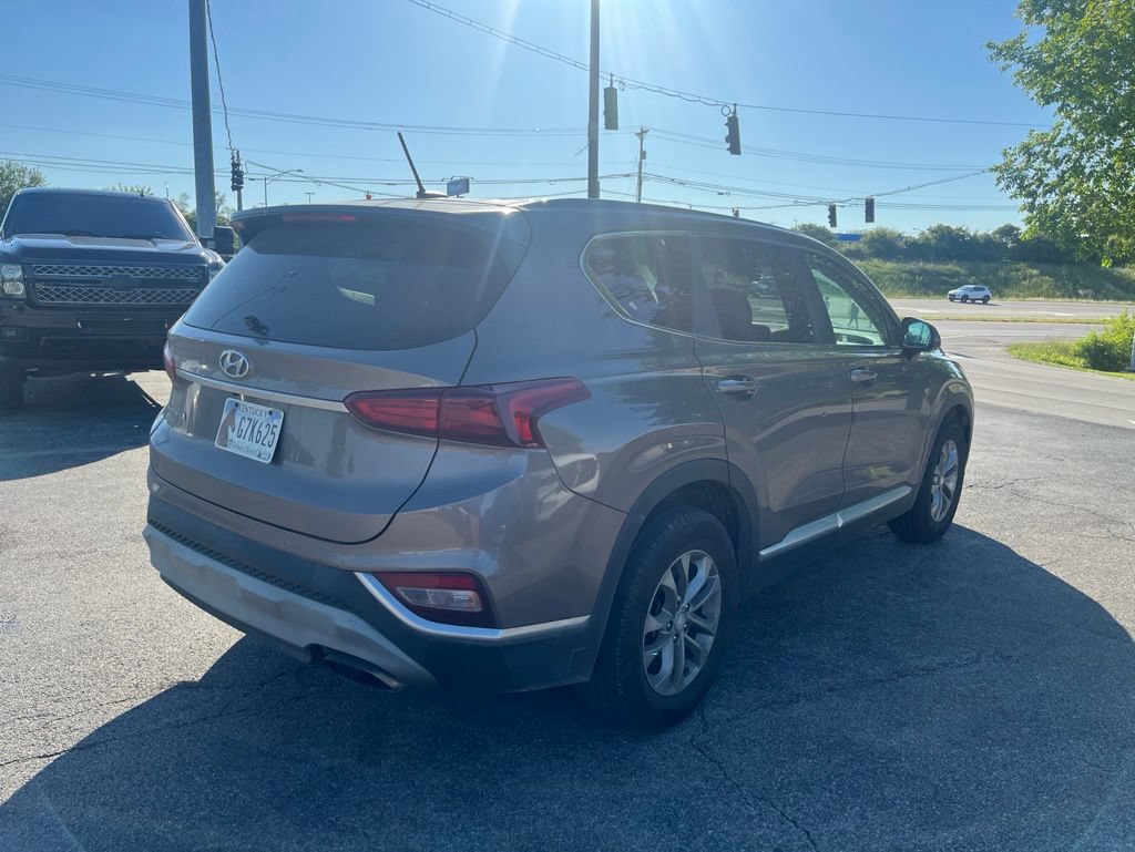 Used 2019 Hyundai Santa Fe SE FWD image 3