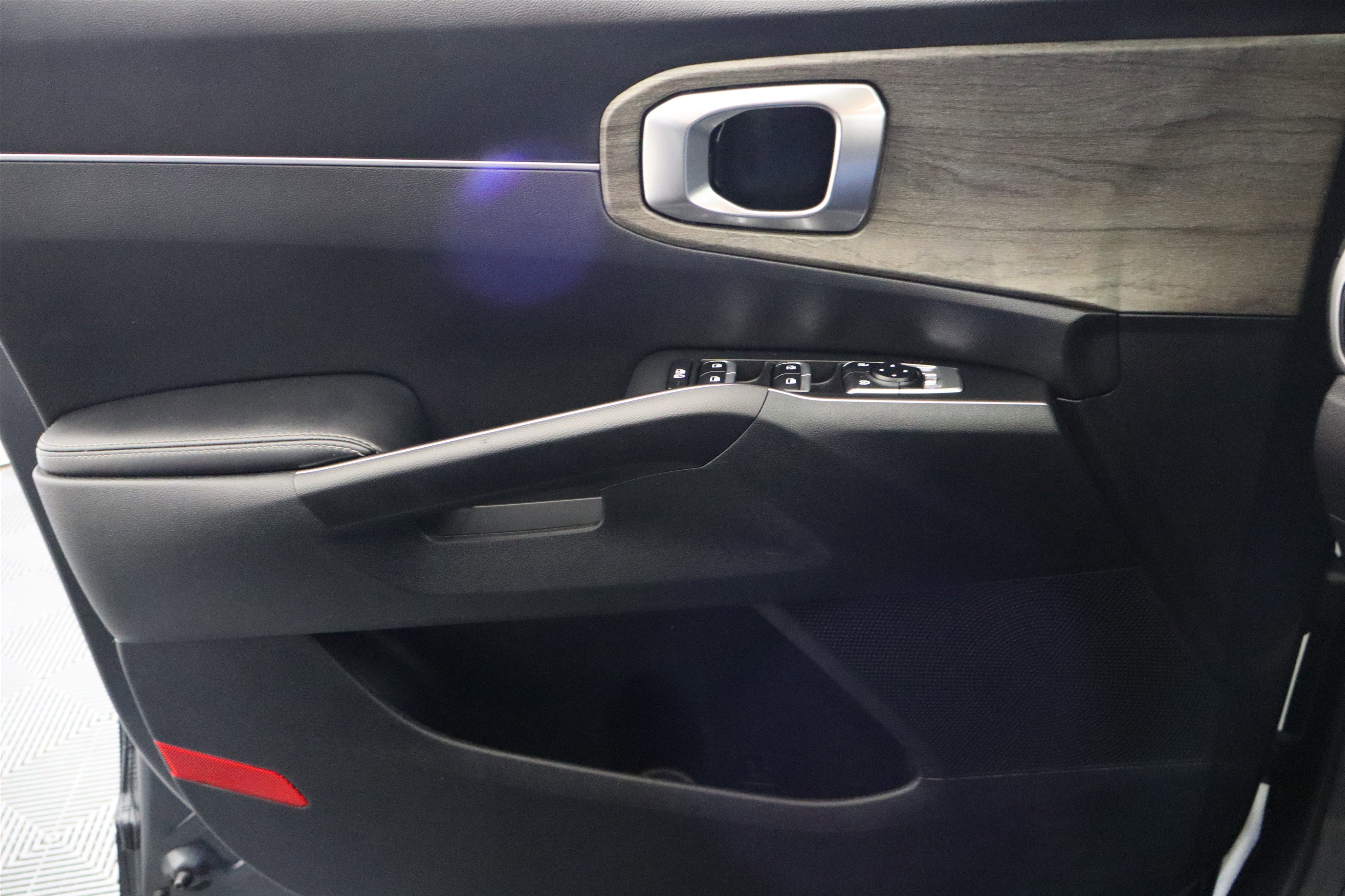 Used 2023 Kia Sorento EX image 36