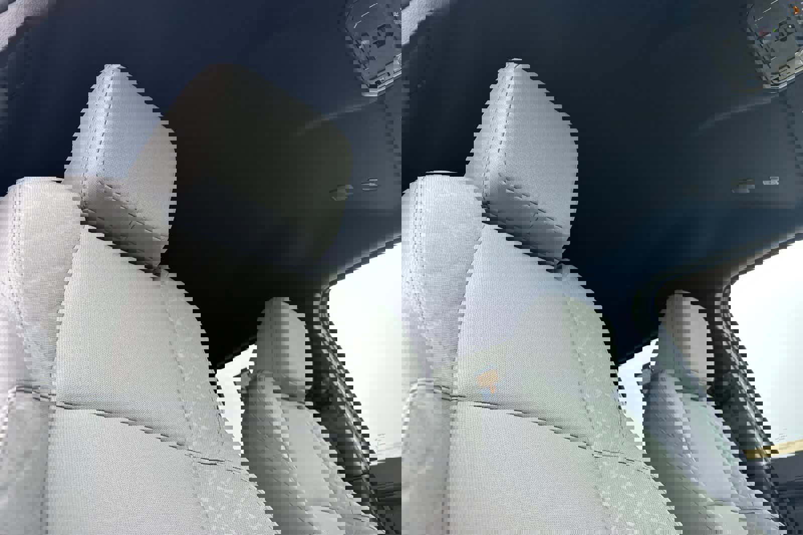 Used 2025 Toyota Tacoma SR5 w/ SR5 Upgrade Package image 15