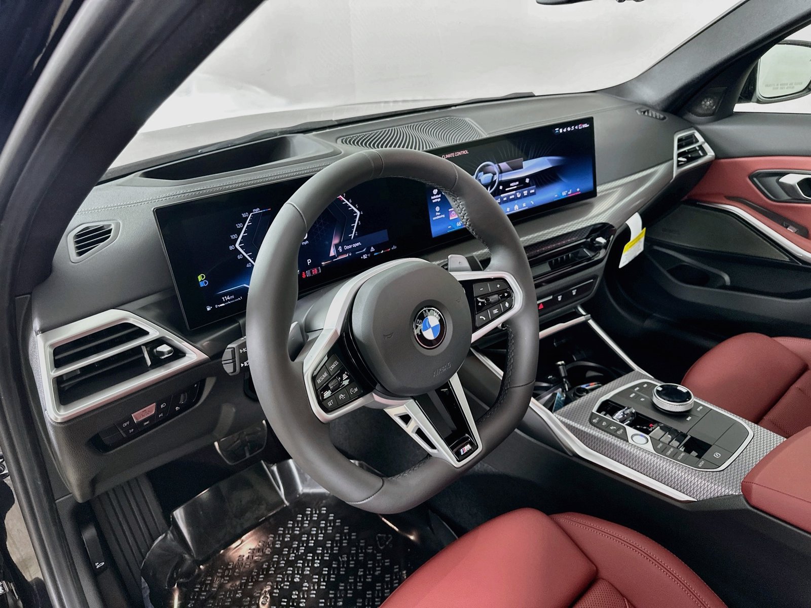 New 2026 BMW 330i xDrive Sedan w/ M Sport Package AWD/4WD image 31