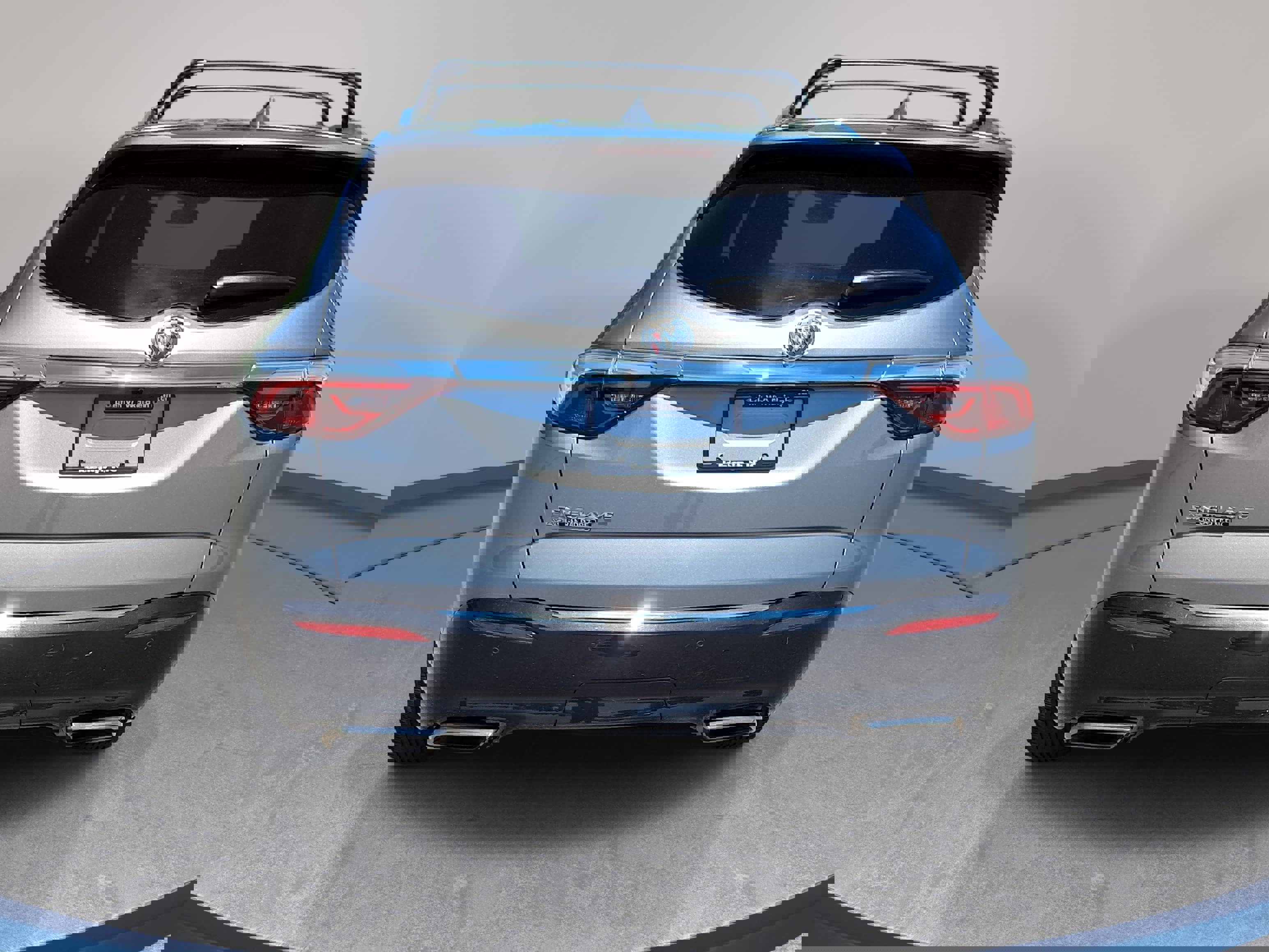 Used 2023 Buick Enclave Essence AWD/4WD image 7