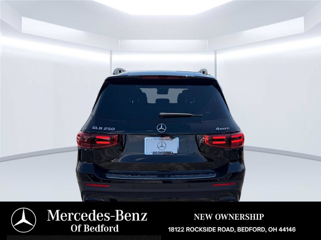 New 2026 Mercedes-Benz GLB 250 4MATIC image 5