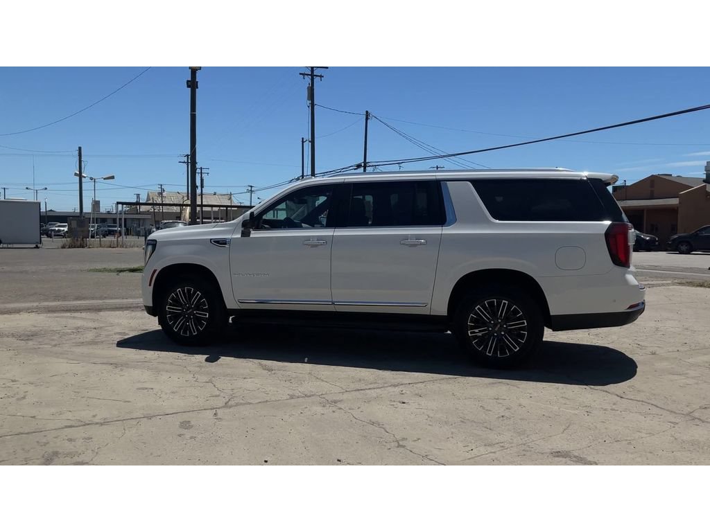 New 2026 GMC Yukon XL Elevation AWD/4WD image 8