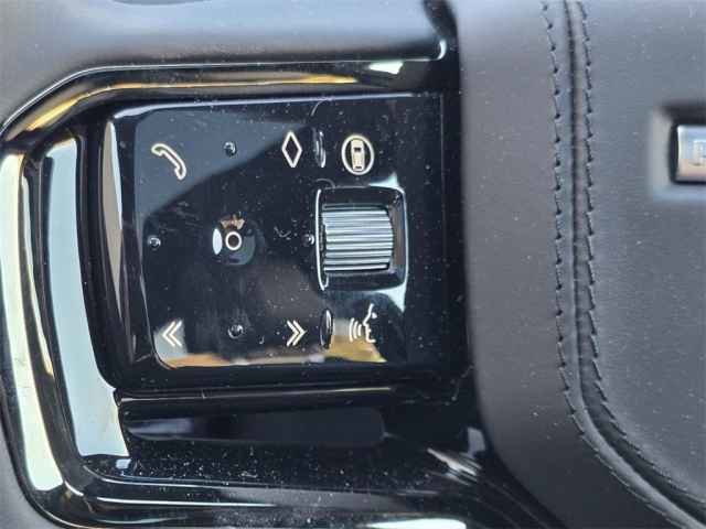 New 2025 Land Rover Range Rover Velar Dynamic SE image 22