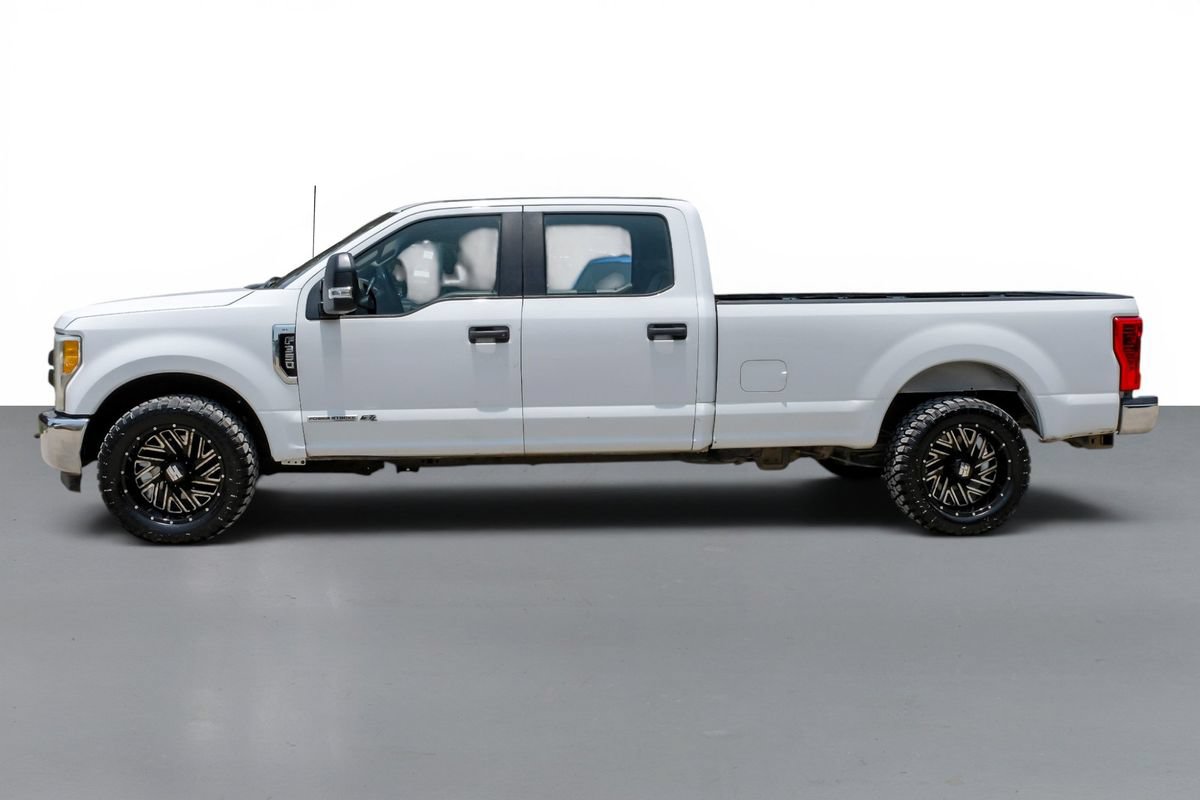 Used 2017 Ford F350 XL w/ Power Equipment Group RWD image 9
