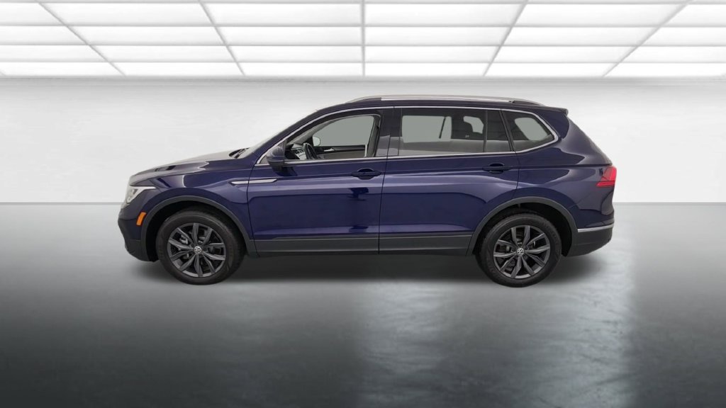 Used 2024 Volkswagen Tiguan SE AWD/4WD image 4