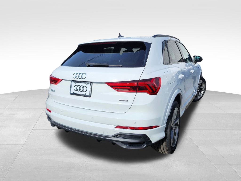 New 2025 Audi Q3 2.0T Premium image 9