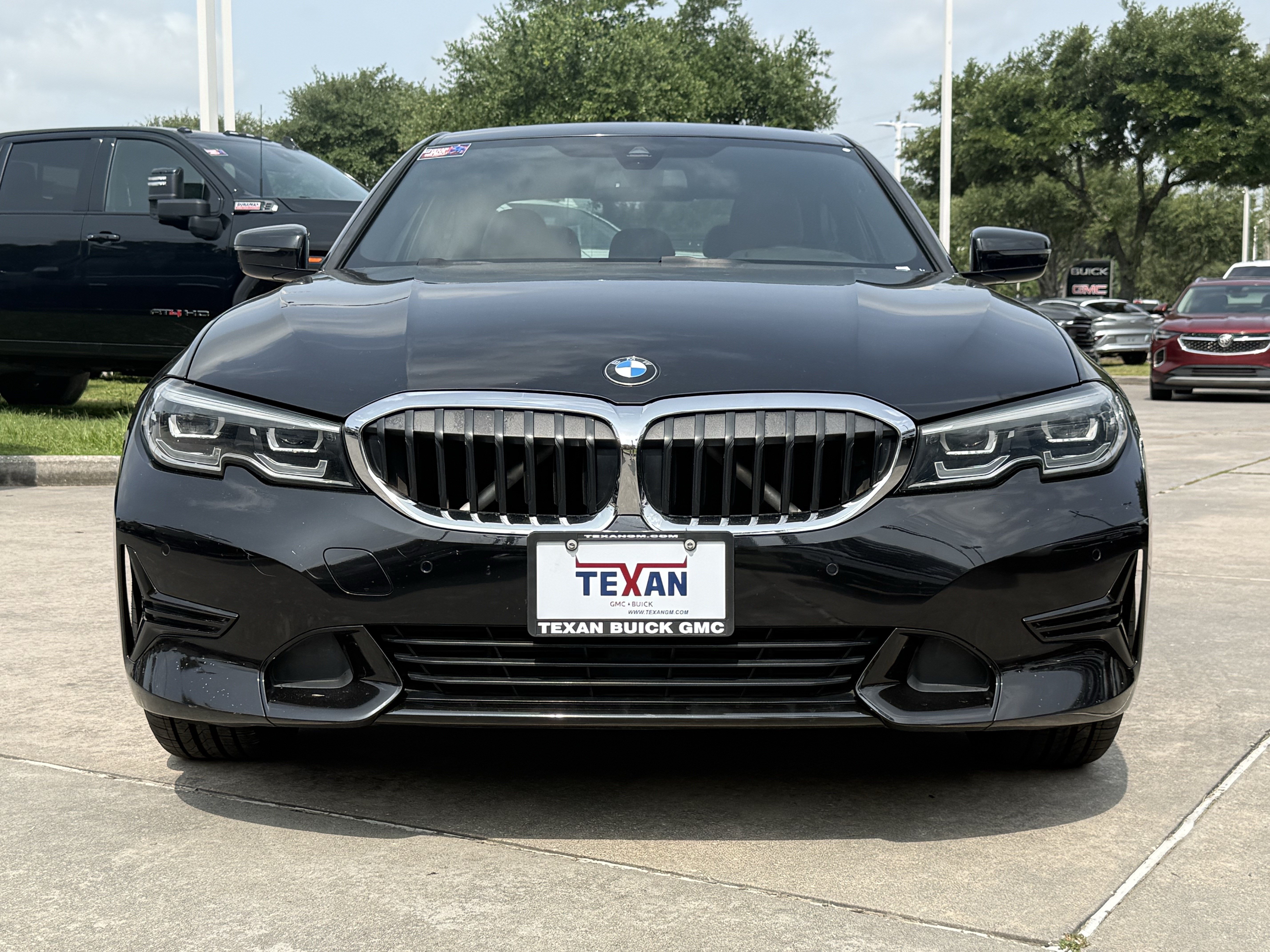 Used 2019 BMW 330i Sedan w/ Premium Package RWD image 10