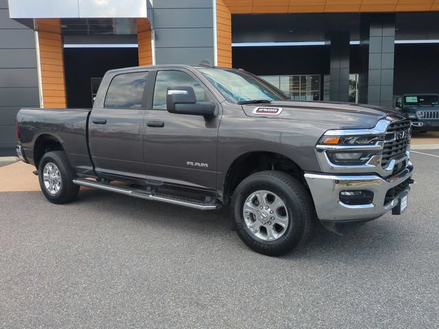 Used 2025 RAM 2500 Big Horn AWD/4WD image 2