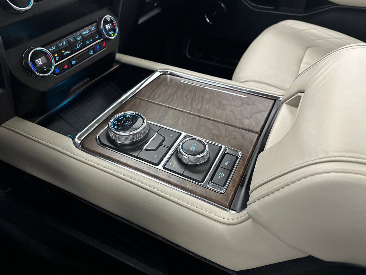 Used 2020 Ford Expedition Platinum image 35