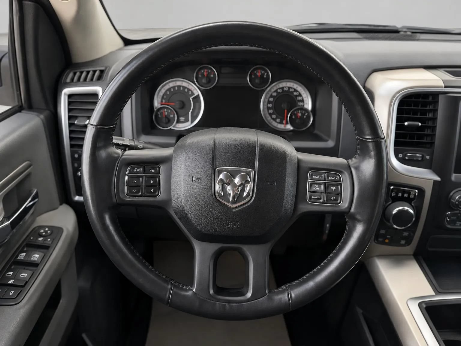 Used 2014 RAM 1500 Big Horn AWD/4WD image 32