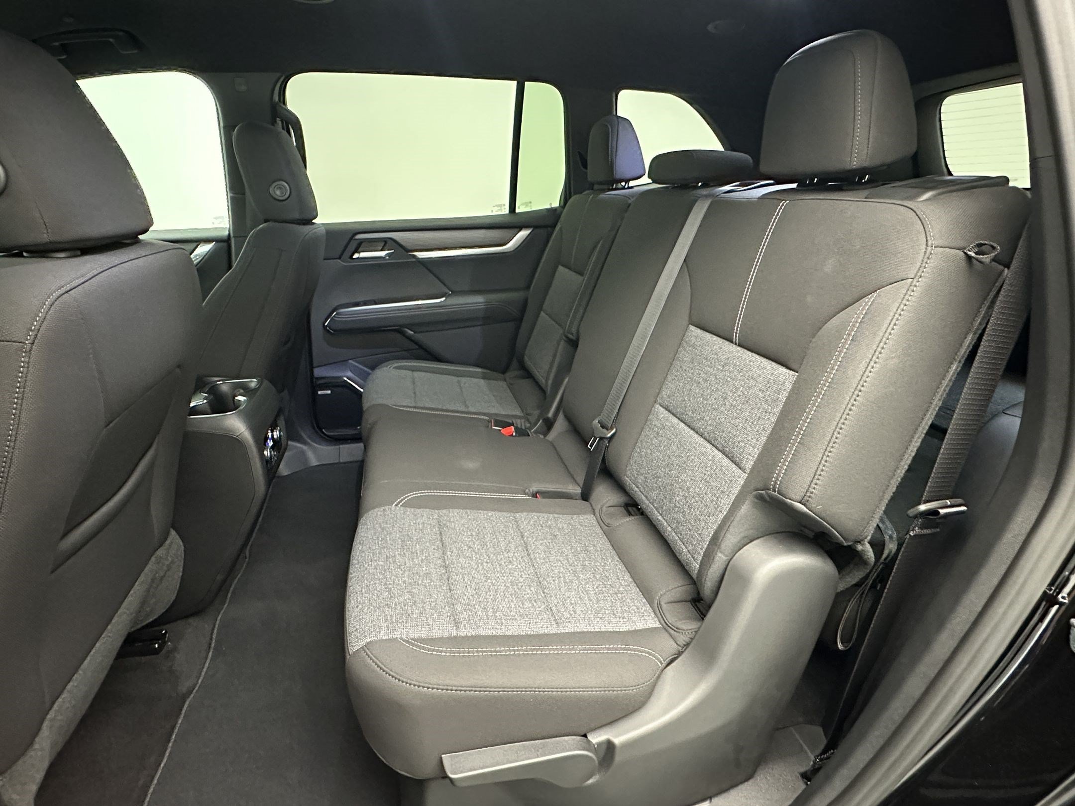 Certified 2026 GMC Acadia Elevation AWD/4WD image 24