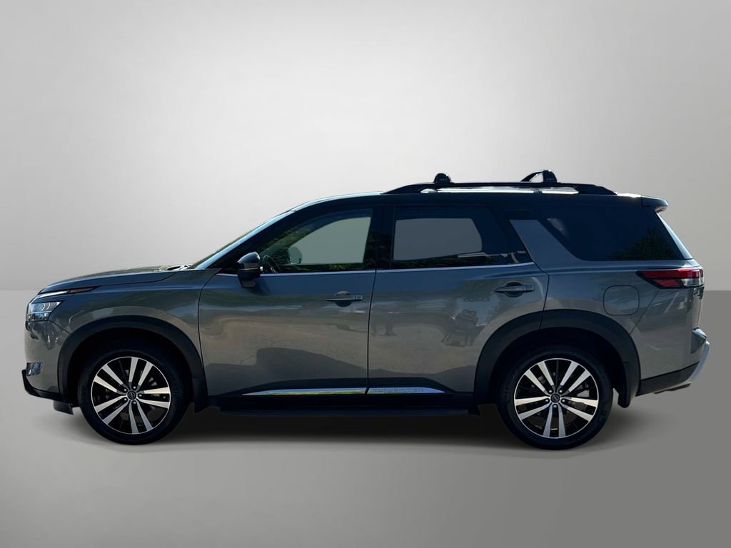 Used 2023 Nissan Pathfinder Platinum w/ Lighting Package (N93) AWD/4WD image 26