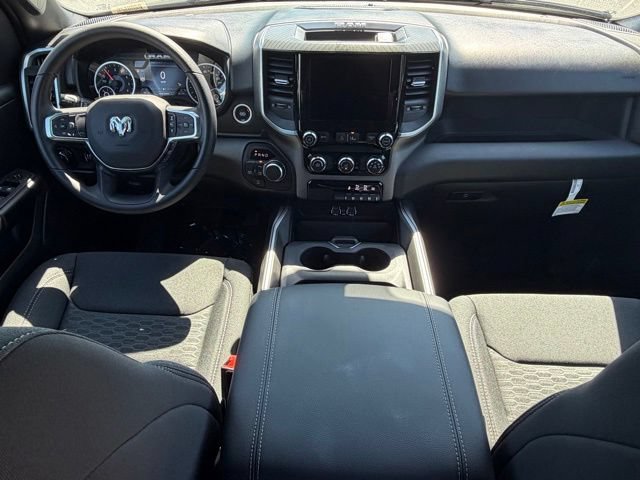 New 2026 RAM 1500 Express AWD/4WD image 32