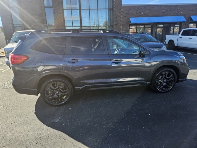 Used 2023 Subaru Ascent Onyx Edition image 8