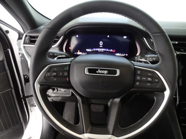 Certified 2023 Jeep Grand Cherokee Altitude AWD/4WD image 6