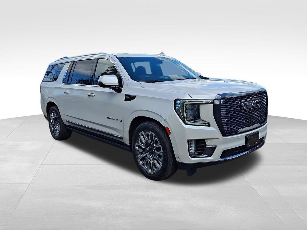 Certified 2023 GMC Yukon XL Denali Ultimate AWD/4WD image 1