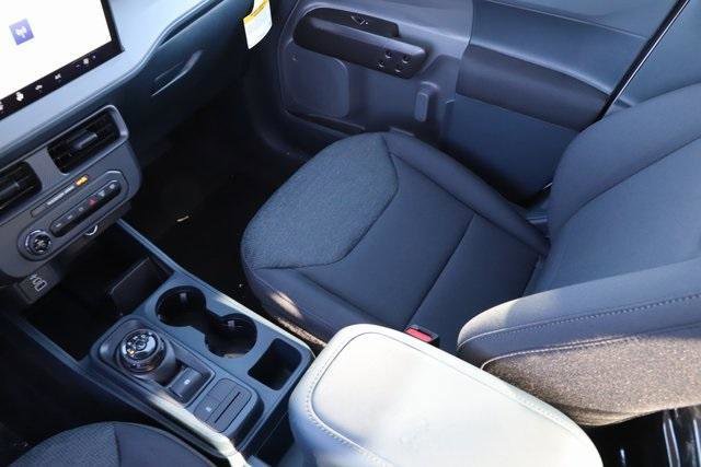 New 2025 Ford Maverick XL w/ Equipment Group 101A image 27